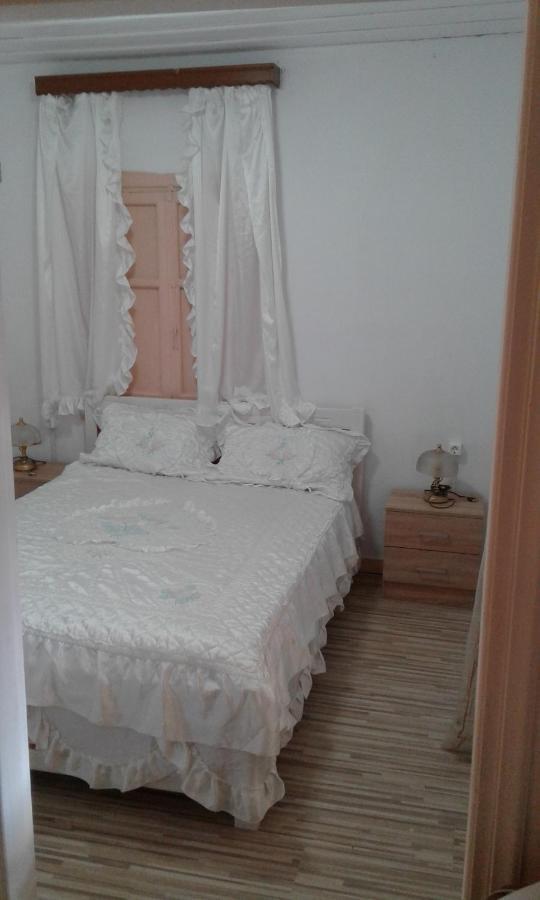 Villa Angela, Traditional Villa In The Village Agios Ioannis Peristerion Екстериор снимка